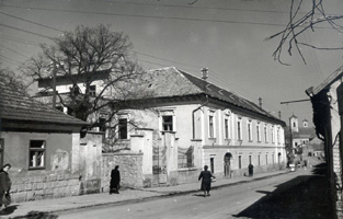 Pajor-villa.jpg